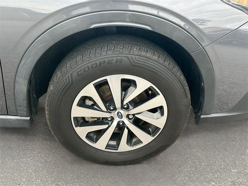 Used 2022 Subaru Outback Premium image 29