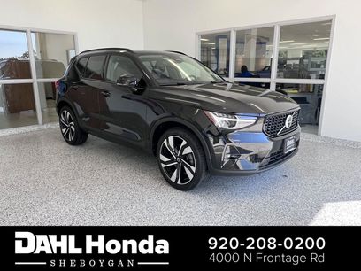 Used 2023 Volvo XC40 B5 Ultimate w/ Protection Package Premier