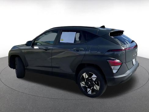 Used 2025 Hyundai Kona SEL image 8