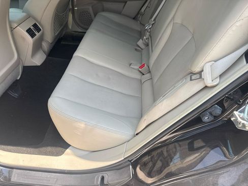 Used 2013 Subaru Outback 3.6R Limited w/ Moonroof Pkg AWD/4WD image 45