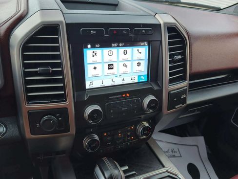 Used 2018 Ford F150 Platinum w/ Equipment Group 701A Luxury RWD image 15