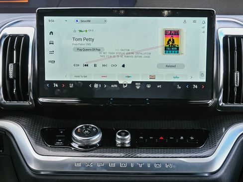 New 2026 Ford Expedition Platinum w/ Stealth Appearance Package image 10