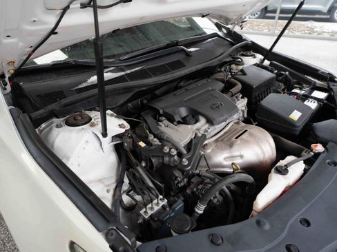 Used 2016 Toyota Camry SE image 31