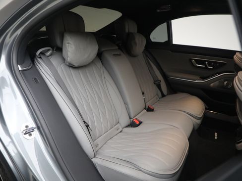 Used 2025 Mercedes-Benz S 63 AMG S image 25