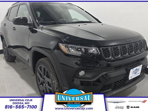 New 2026 Jeep Compass Latitude image 1