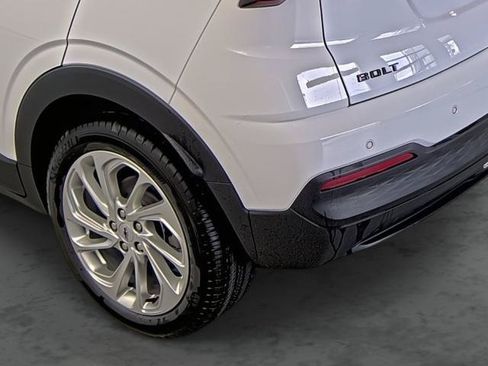 New 2027 Chevrolet Bolt LT FWD image 9