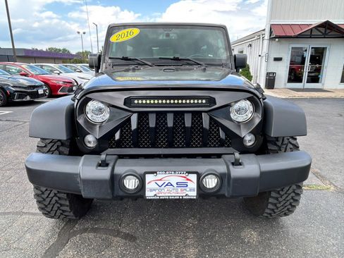 Used 2017 Jeep Wrangler Unlimited Sport w/ Quick Order Package 24S AWD/4WD image 2
