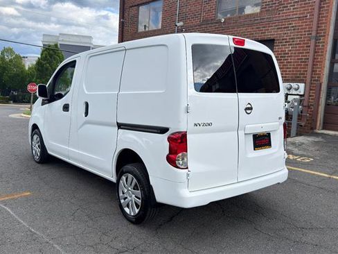 Used 2015 Nissan NV200 SV w/ Technology Package FWD image 11