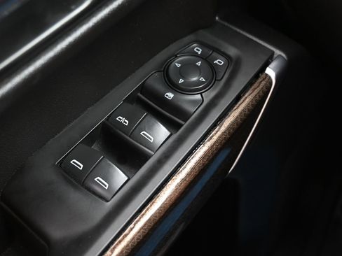 Used 2021 Chevrolet Silverado 1500 LT Trail Boss w/ Bed Protection Package AWD/4WD image 25