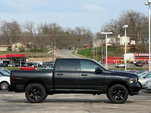 Used 2017 RAM 1500 Express w/ Express Value Package AWD/4WD image 6