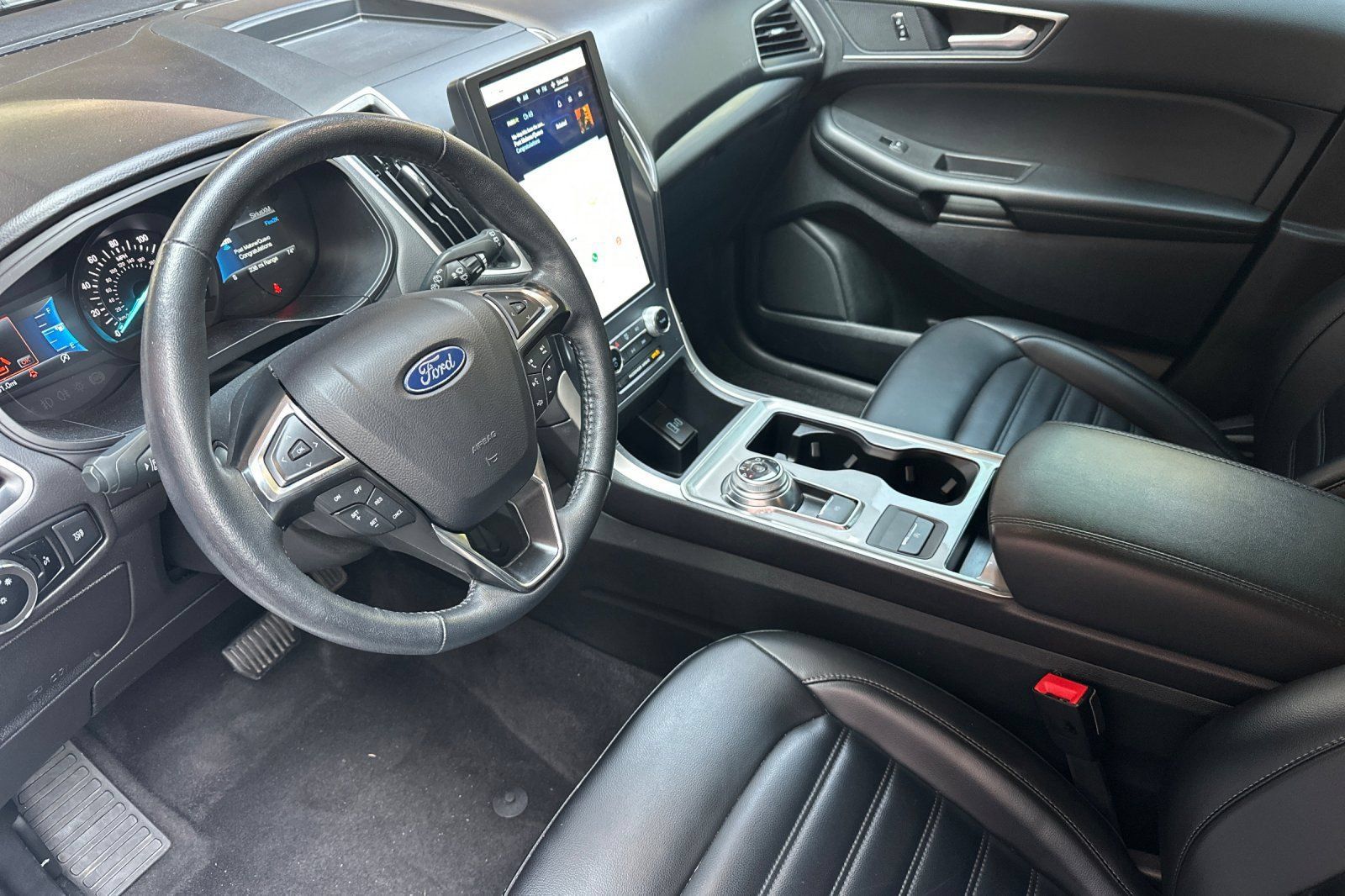 Used 2024 Ford Edge SEL AWD/4WD image 10