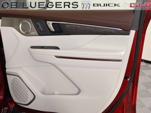 New 2026 Buick Enclave Avenir w/ Super Cruise Package AWD/4WD image 18