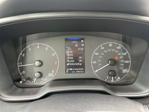 Used 2024 Toyota Corolla LE FWD image 9