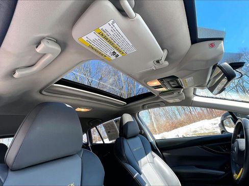 Used 2021 Subaru Crosstrek 2.5i Sport w/ Moonroof Package image 12