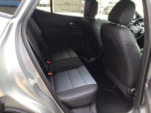 New 2026 Chevrolet Trax LT image 15