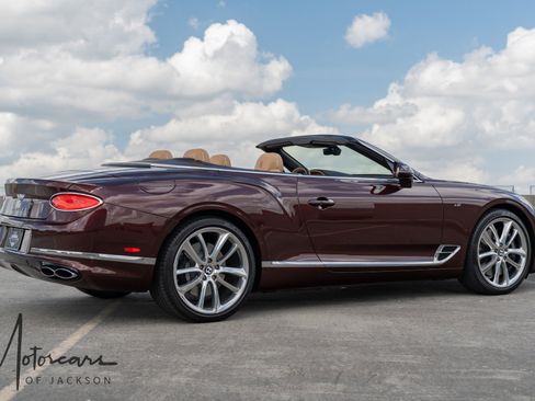 Used 2021 Bentley Continental GT V8 AWD/4WD image 4