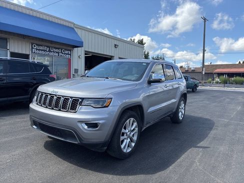 Used 2017 Jeep Grand Cherokee Limited w/ Luxury Group II AWD/4WD image 1