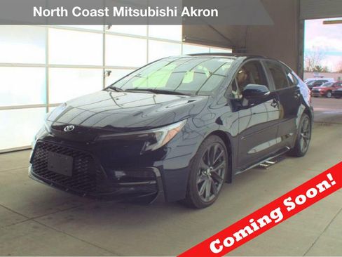Used 2024 Toyota Corolla SE w/ Convenience Package image 1