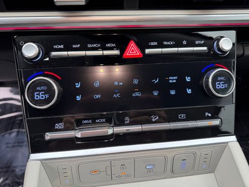 Certified 2024 Hyundai Santa Fe Calligraphy image 18