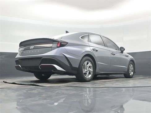 Used 2025 Hyundai Sonata SE image 40