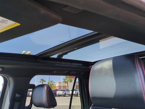 Used 2023 Ford Expedition Max Limited image 17