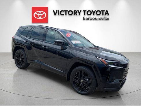 Used 2026 Toyota RAV4 XSE w/ Weather Package AWD/4WD image 5