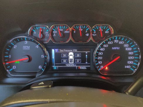 Used 2019 Chevrolet Silverado 1500 LT image 23