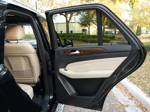 Used 2015 Mercedes-Benz ML 350 2WD image 45