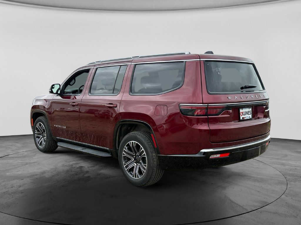Used 2025 Jeep Wagoneer Series II AWD/4WD image 8