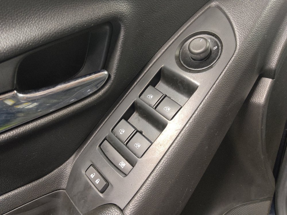 Used 2021 Chevrolet Trax LT AWD/4WD image 27