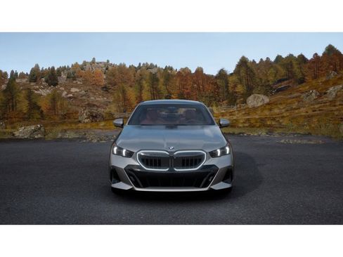 New 2026 BMW 530i image 3