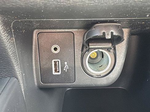 Used 2021 Nissan Versa S FWD image 25