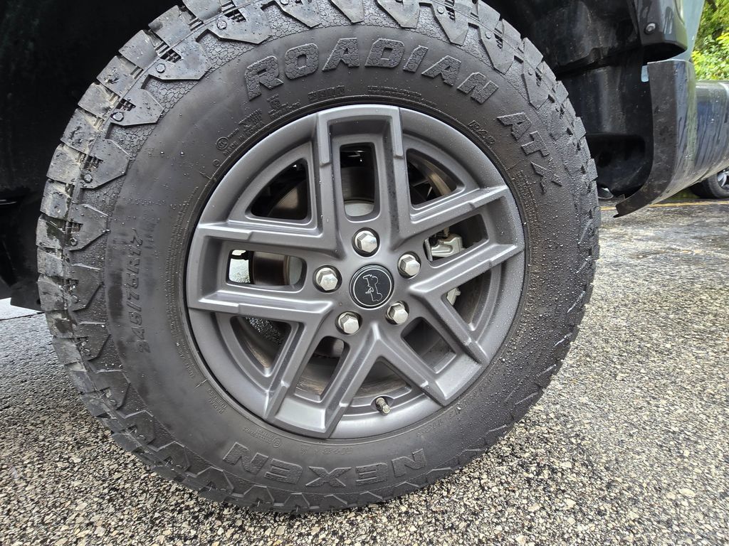 Used 2024 Jeep Wrangler Unlimited Sport AWD/4WD image 18