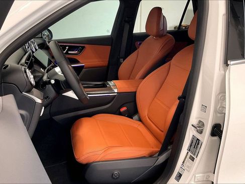 New 2026 Mercedes-Benz GLC 300 image 9