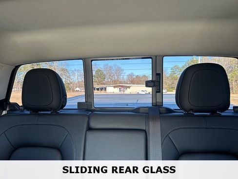 Used 2020 Chevrolet Colorado Z71 w/ Z71 Midnight Edition image 19