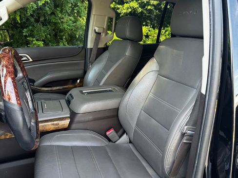 Used 2016 GMC Yukon Denali w/ Open Road Package AWD/4WD image 10