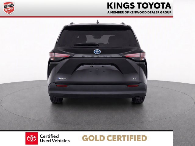 Certified 2025 Toyota Sienna LE FWD image 6