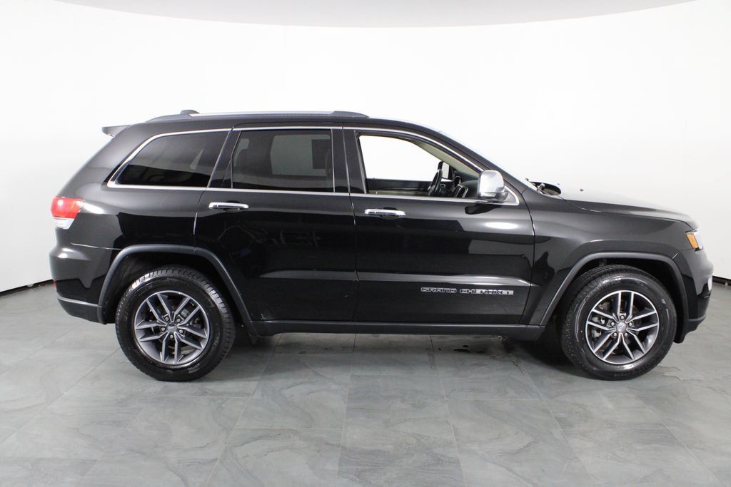 Used 2017 Jeep Grand Cherokee Limited w/ Luxury Group II RWD image 10