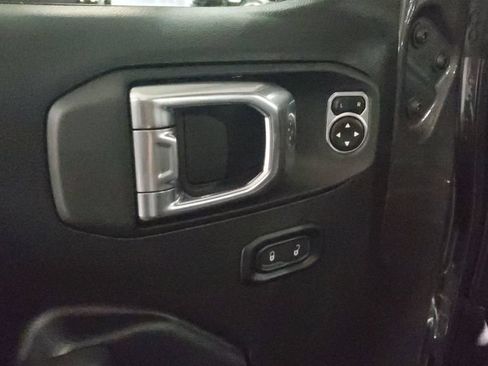 Used 2026 Jeep Wrangler Unlimited Sport AWD/4WD image 21