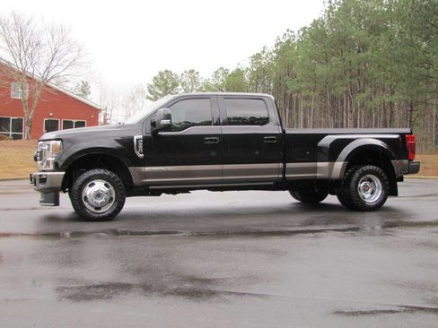 Used 2022 Ford F350 King Ranch w/ King Ranch Ultimate Package image 3