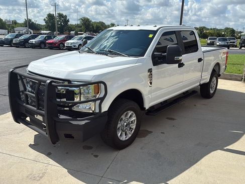 Used 2020 Ford F250 XL w/ STX Appearance Package image 9