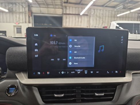 Used 2025 Ford Explorer ST-Line image 36