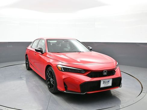 Certified 2025 Honda Civic Sport image 3