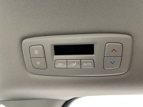 Used 2026 Kia Carnival LXS FWD image 33