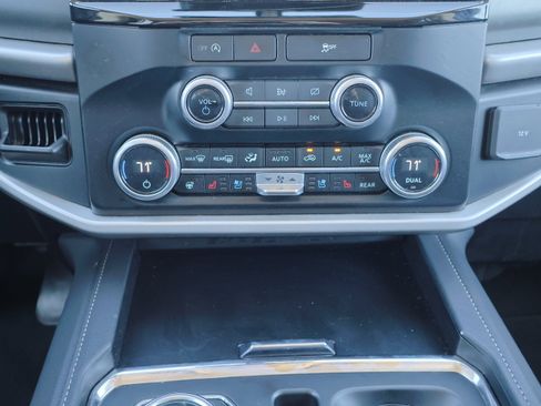 Certified 2024 Ford Expedition Max XLT image 24