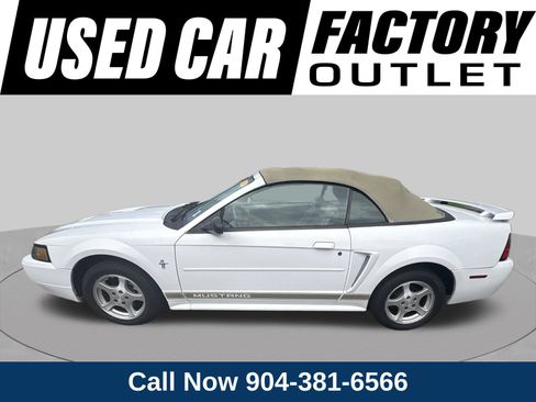 Used 2002 Ford Mustang Convertible RWD image 5