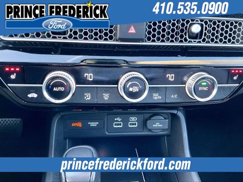 Used 2022 Honda Civic Touring image 30