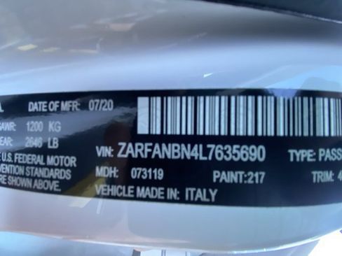 Used 2020 Alfa Romeo Giulia Ti image 24