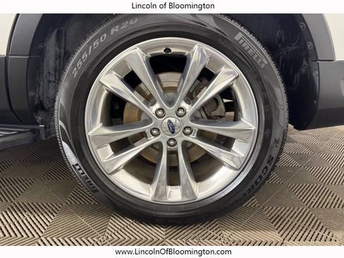 Used 2018 Ford Explorer Limited w/ Equipment Group 301A AWD/4WD image 24