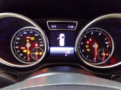 Used 2019 Mercedes-Benz GLS 450 4MATIC image 27